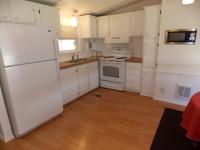 1984 Homette Manufactured Home