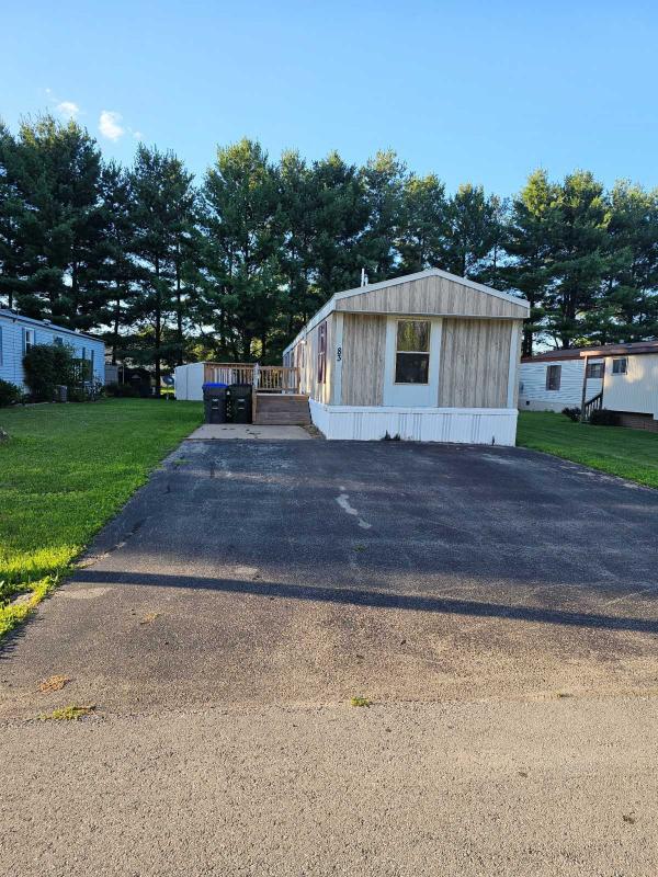 1992 Fairmont Manufactured Home