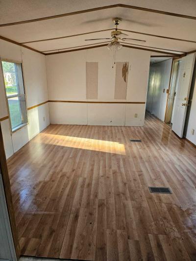 Photo 4 of 18 of home located at 83 Northwood Village New London, WI 54961