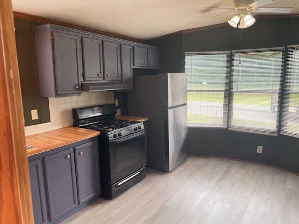 Photo 1 of 2 of home located at 1120 Rim Rd Quincy, IL 62305