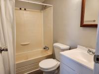 2000 Holly Park mobile Home