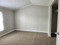 2000 Holly Park mobile Home
