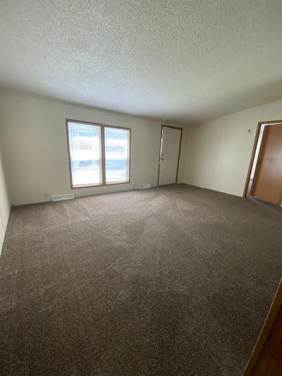 Photo 5 of 15 of home located at 2077 Mcdivitt Ct. #175 Milford, MI 48381