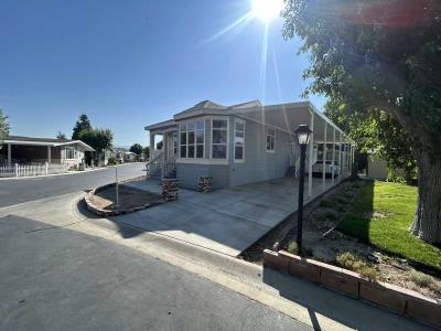 Photo 5 of 60 of home located at 21201 Jimpson Way Canyon Country, CA 91351