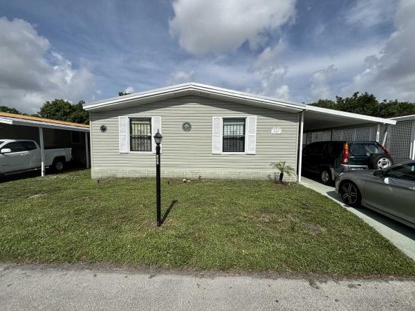 Photo 1 of 2 of home located at 20327 NW 52nd Ave Miami Gardens, FL 33055