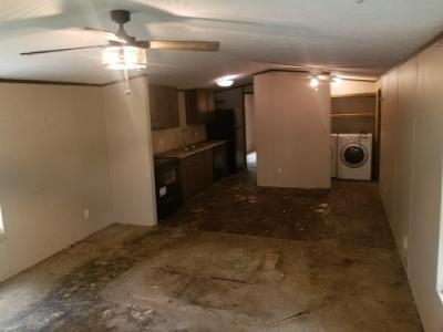 Photo 5 of 9 of home located at 110 W Coronado Cv Mound City, KS 66056