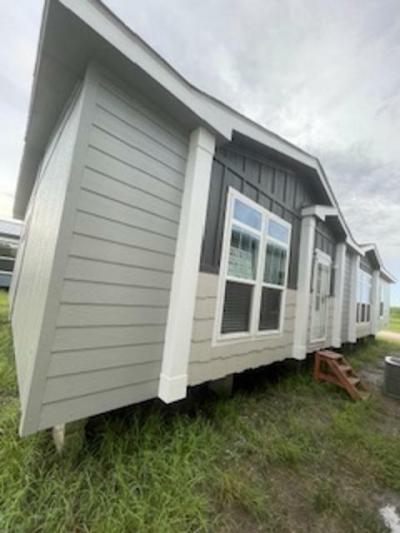 Mobile Home at Village Homes 17325 Camino Real Dale, TX 78616