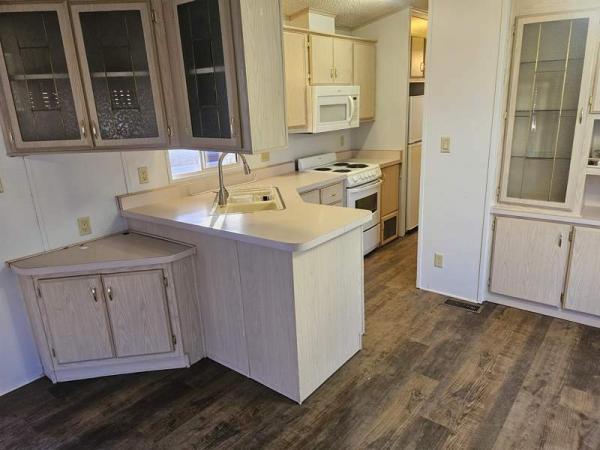 1991 Cavco Manufactured Home