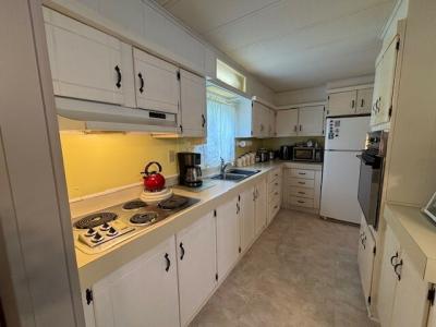 Photo 4 of 12 of home located at 9 Stonewall Drive Killingworth, CT 06419