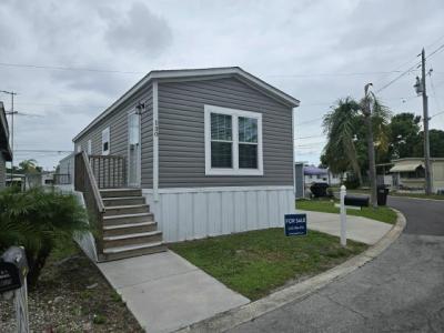 Photo 4 of 11 of home located at 4000 24th St N Unit 130 Saint Petersburg, FL 33714