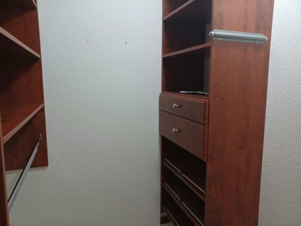 1981 Roberts RH4441 Manufactured Home