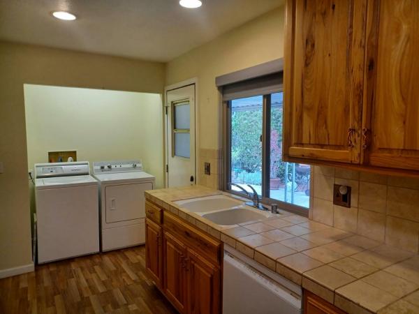 1981 Roberts RH4441 Manufactured Home
