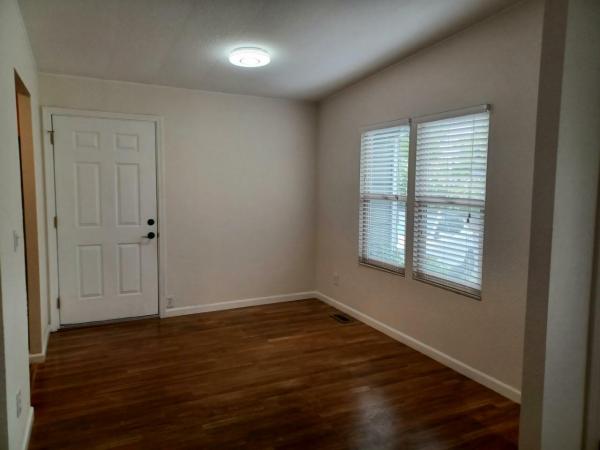 1981 Roberts RH4441 Manufactured Home