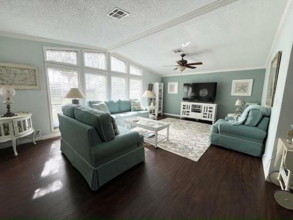 1985 PALM Manufactured Home