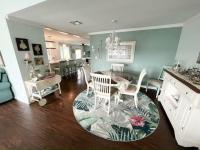 1985 PALM Manufactured Home