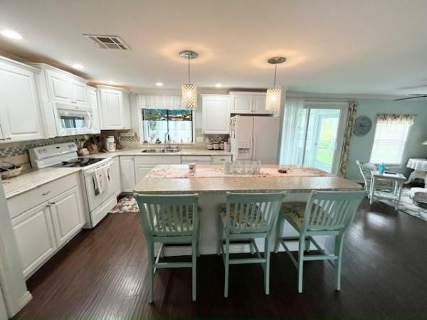 1985 PALM Manufactured Home