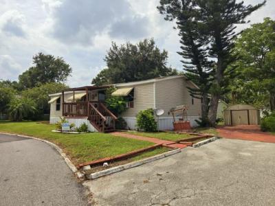 Photo 4 of 7 of home located at 1234 Reynolds Road, #213 Lakeland, FL 33801
