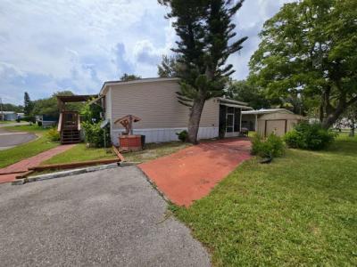 Photo 5 of 7 of home located at 1234 Reynolds Road, #213 Lakeland, FL 33801