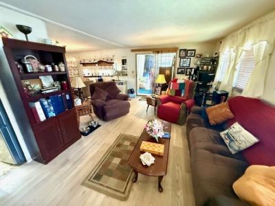 Photo 5 of 13 of home located at 2550 State Rd. 580 #0413 Clearwater, FL 33761
