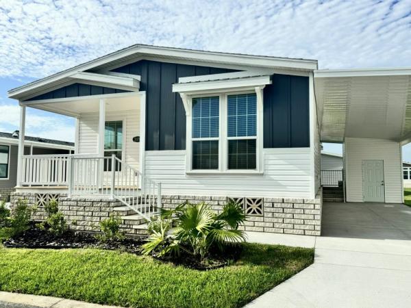 Photo 1 of 2 of home located at 3070 SW 108th Pl Ocala, FL 34476