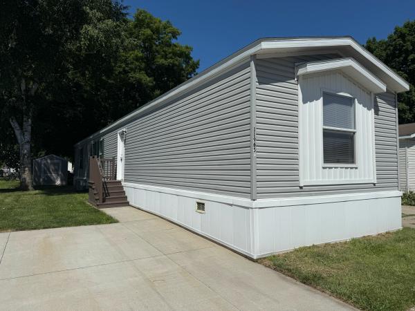 2021 Champion - Topeka Mobile Home