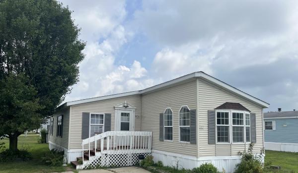 1996 Fairmont 239 Mobile Home For Sale