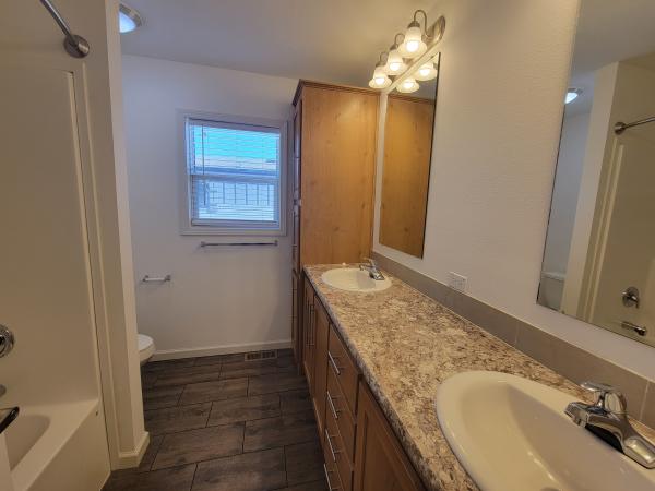 2023 Champion 286032001 - Aurora Mobile Home