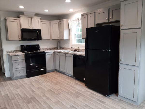 2025 Colony 37 Mobile Home For Sale