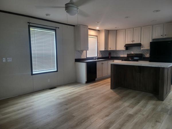 2023 96PLH16663PH23A  Home