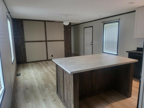 2023 96PLH16663PH23A  Home