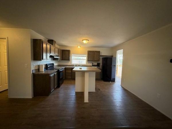 2023 650EM28443A Mobile Home