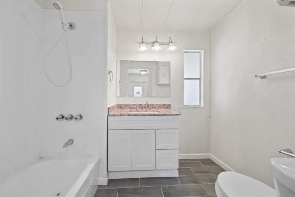 1978 Kaufman&Broad Manufactured Home