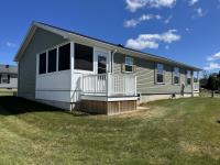 2022 Commodore 111 Mobile Home