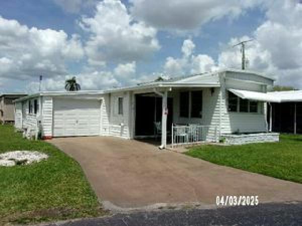 Photo 1 of 2 of home located at 508 44th Avenue East Site K-46 Bradenton, FL 34203