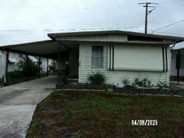 Photo 1 of 2 of home located at 508 44th Ave East Lot J-20 Bradenton, FL 34203