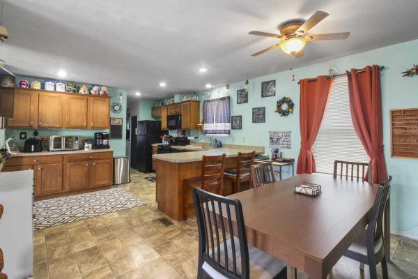 2012 Clayton Homes 5228-1166-1 Mobile Home