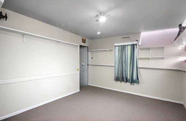 2012 Clayton Homes 5228-1166-1 Mobile Home