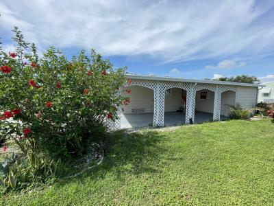Photo 3 of 12 of home located at 4721 10th St Court E Bradenton, FL 34203