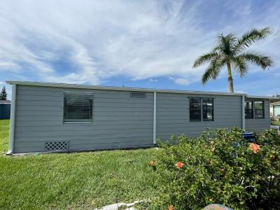 Photo 3 of 14 of home located at 4732 10th St Court E Bradenton, FL 34203