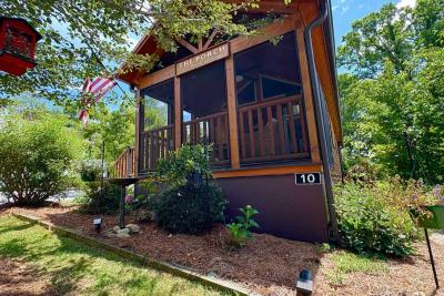 Mobile Home at 10 Empire Lane Flat Rock, NC 28731