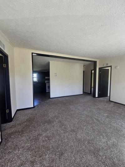 Photo 4 of 14 of home located at 2669 Boca Court Lapeer, MI 48446