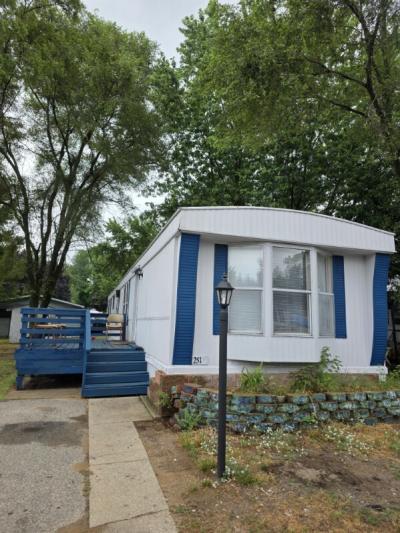 Photo 1 of 7 of home located at 523 Butternut Dr. #251 Holland, MI 49424