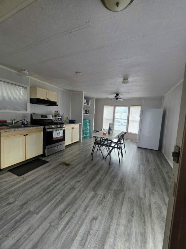 1979 Sherwood Park Manufactured Home