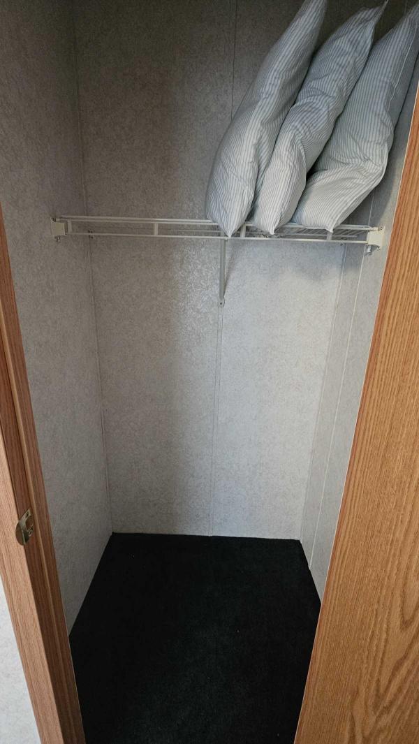 2001 Dutch Manufactured Home