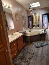 1993 Dutch Park Manufactured Home