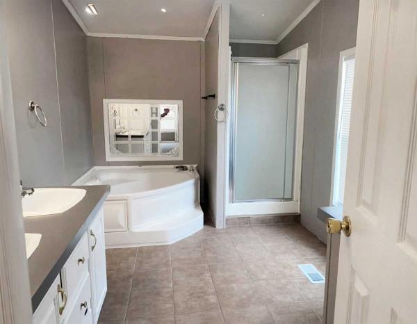 1999 Manufactured Home