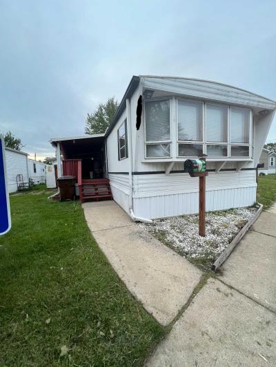 Photo 2 of 18 of home located at 26018 3rd St Taylor, MI 48180