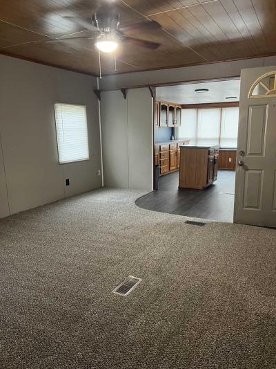 Photo 3 of 18 of home located at 26018 3rd St Taylor, MI 48180