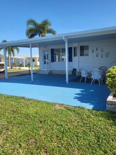 Photo 5 of 38 of home located at 209 Rainbow Dr North Fort Myers, FL 33903