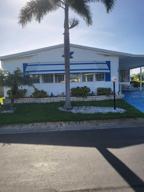 1993 Fleetwood  Mobile Home For Sale